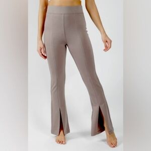NWT Yogalicious LUX Girlfriend Front Slit 7/8 Flared "Antler" Women's Large NEW!
